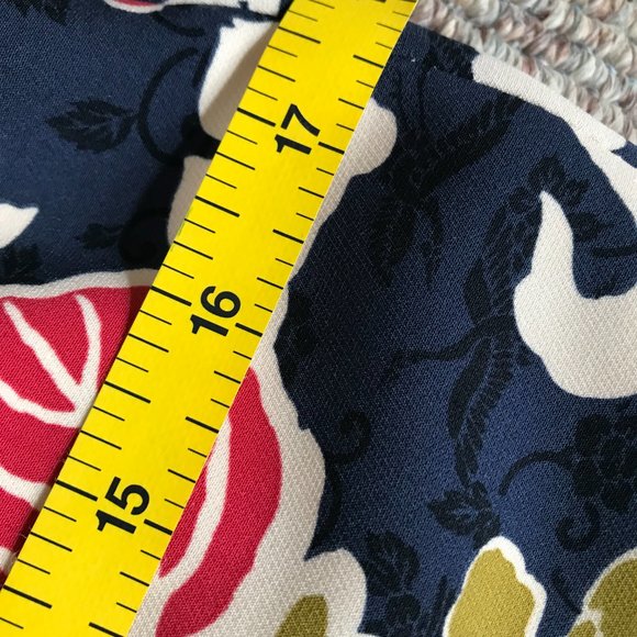 ZARA Women Pensil Skirt Retro Modern Floral Vine Print Size S - Picture 9 of 9